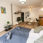Downtown Apartment Ruin Bar Best Location